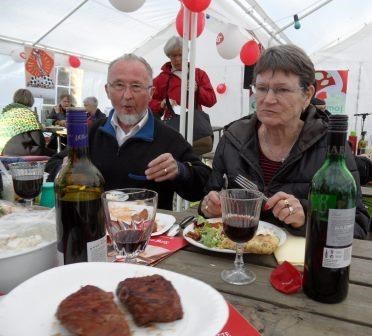 Knud Larsen med hustruen Tove